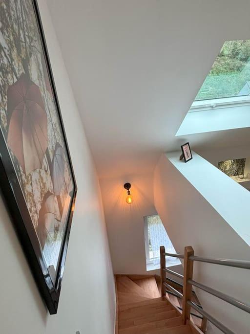 Duplex Parapluies De Cherbourg Netflix Parking Exterior foto